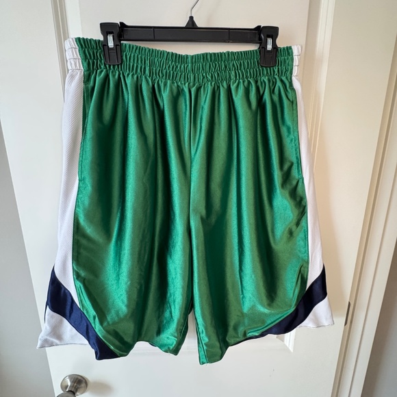 Mens Reversible Basketball shorts 2XB - Picture 9 of 9